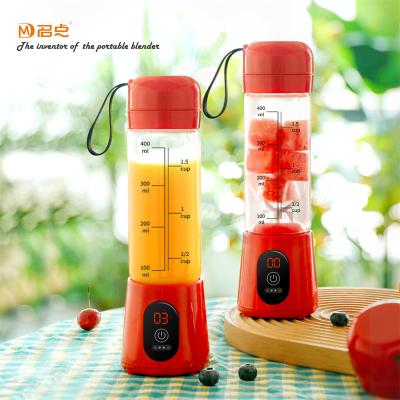 China Handheld Rechargeable Hot Multi Function Self-selling Blender Fruit Juicer Household Cordless Mini Blender Cleaning Handheld for sale