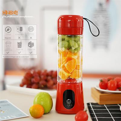 China Portable Rechargeable Blender USB Charging Life Long Battery Automatic Juicer Cup Portable Personal Juicer Blender for sale