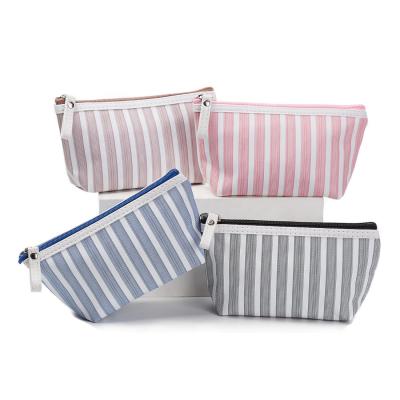 China Yaeshii Durable Waterproof Nylon Travel Bag Organizer Necessaries Cosmetic Bag Make Up Wash Toiletry Bag for sale