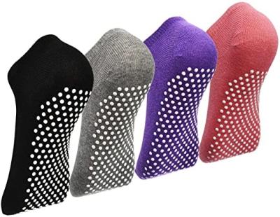 China Breathable Unisex Athletic Non Slip Socks Custom Logo Grip Barre Socks for Yoga Pilates Barre Home Hospital for sale