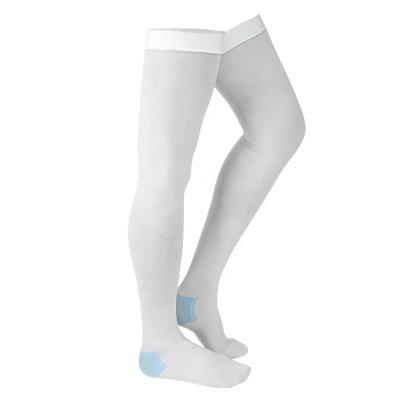 China Anti-Bacterial 15-20 mmHg Moderate Level Nurse Compression Socks Women Sleeping Socks Embolism Compression Socks for sale