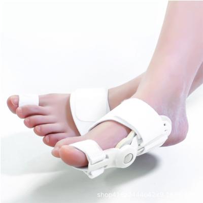 China Gradually improve balance and strength. Guard Toe Separator Bunion Corrector Hallux Valgus Stretch Nylon Gel Pad Protector Orthopedic Supplies for sale