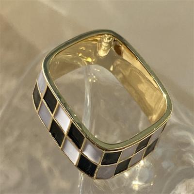 China 2021delicacy CLASSIC Square Stainless Steel Rings Black And White Women Fashionable for sale