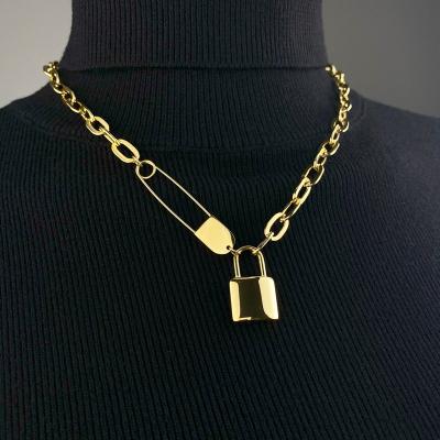 China CLASSIC Shape Necklace Pendant Lock Fashion Exaggerated Street Style Thick Gold Chain Necklace for sale