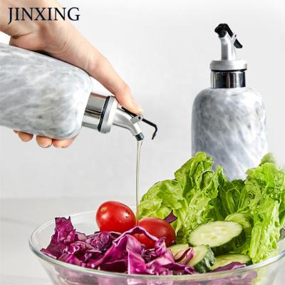 China Viable Olive Oil Jar Vinegar Bottle Kitchen Sauce Condiment Serving Dispenser Tool for Vinegar Soy Sauce Salad Dressing Anti-leakage Oil Pourer for sale