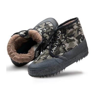 China Cushioning Increasing Shoes Men Winter Boots Plush Outdoor Shoes Anti Skid Snow Boots Warm Sports Shoes for sale