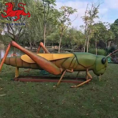 China Simulation Outdoor Natural Realistic Grasshopper Color Outdoor Playground Animatronic Insect for sale