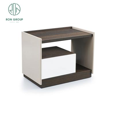 China Modern high quality ornate Italian velvet nightstand drawer furniture bedroom hotel bedside table luxury modern luxury nightstands for sale