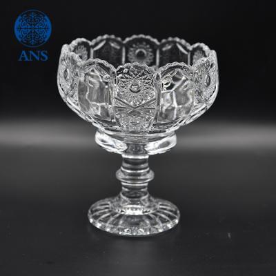 China Viable Tableware and Kitchenware Exquisite Crystal Glass Fruit Bowl /Plate with Holder Candy Glass Dishes en venta