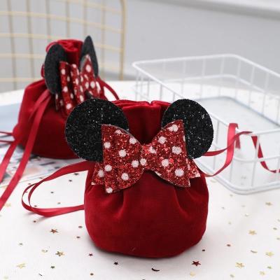 China Cute Fashion Velvet Gift Bags For Wedding Party Favors Chocolate Candy Packaging Bags With Bow Kawaii Accessories Jewelry Organizer for sale