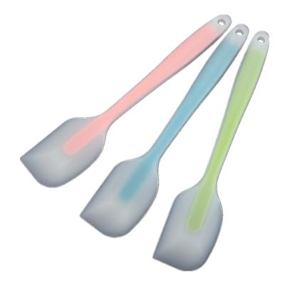 China Wholesale Viable High Temperature Resistant Silicone Semi-Transparent Knife Plastic Cooking And Pastry Tools Spatula for sale