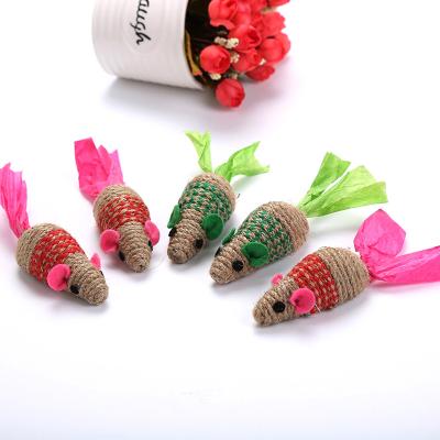 China Lovely Stocked Design Cats Toys Products Sisal Cat Toy Mouse Christmas Color for sale