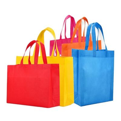 China Polypropylene Eco-friendly Nonwoven Bags With Pouch Nonwoven Garment Packaging Shopping Bag With Printing for sale