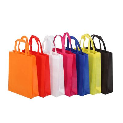 China Custom Rope Handle Polyester Floral Printing Laminated PP Woven Bag With Zipper Nonwoven Shopping Tote Bag for sale