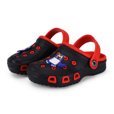 China New Waterproof Kids Shoes Boys Wading Breathable Sandals Beach Children Hole Shoes Girls Shoes Anti-Slip Wear Resistant Sandals for sale