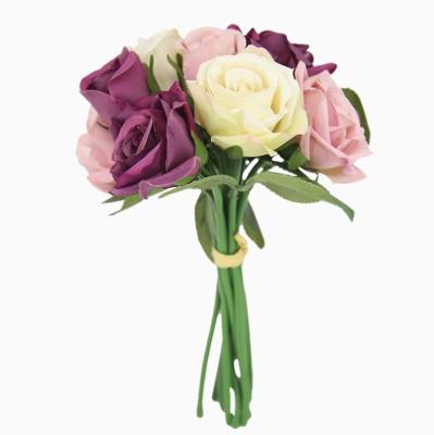 China Valentine's Day Gift Factory Sales Artificial Flowers Rose Bouquets Fake Flowers Wedding Attendance Decoration Flower Simulation Roses for sale