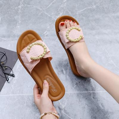 China Damping 2022 New Design Flat Custom Ladies Flat Slippers Wholesale C-shaped SAYAS Moon Sandals Women Alphabet Glossy Slipper for sale