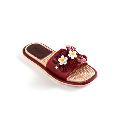 China Massage New PVC Slippers Soft-soled Outdoor Summer Casual Shoes Ladies Flat Shoes for sale