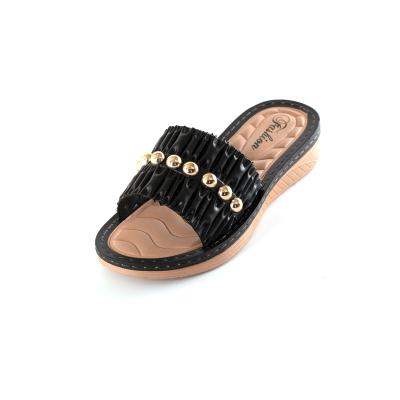 China Wholesale Massage Slippers Ladies And Sandals Black Flat Slippers For Women Low Heel Female Slippers for sale