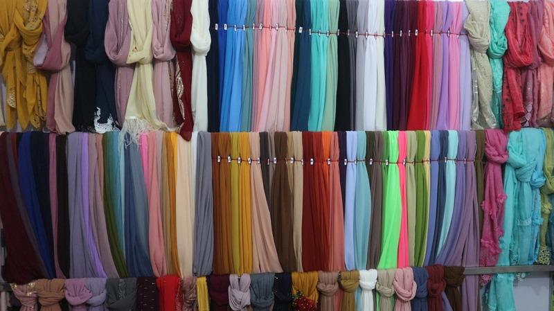 Verified China supplier - Yiwu Jingmi Scarf Co., Ltd.