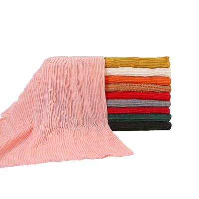 China Dubai Hijab Fashion Bubble Chiffon Crepe Long Muslim Scarf For Muslims for sale