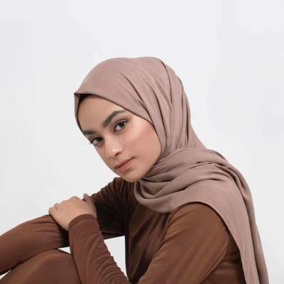 China Arab Head Scarf Women Bubble Pleat Chiffon Hijab Scarf Women Muslim Head Scarf Soft Smooth Muslim Islamic Clothing Shawl Head Scarf for sale