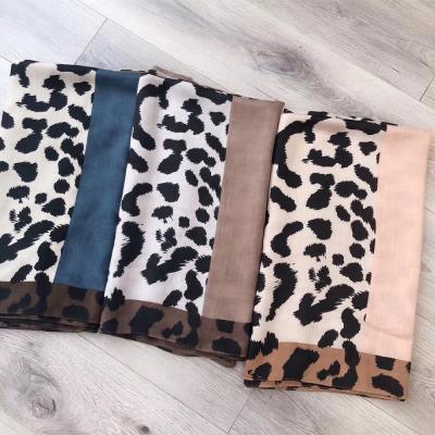 China Autumn And Winter Large Print Unique Panel Design Soft Smooth Feeling Leopard Scarf Animal Print Waist Shawl for sale