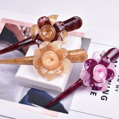 China Fashion RARA 14CM ins hair clips platypus cuts fashionable women big flower alligator hair clip wholesale acrylic barrette for sale