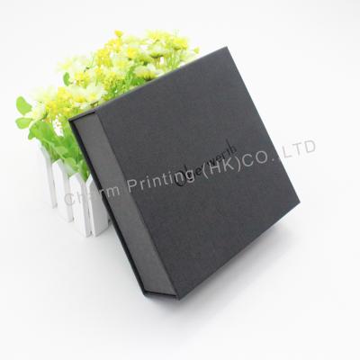 China Recycled Materials OEM Custom Hard Cardboard Folding Magnetic Closing Packaging Boxes for sale