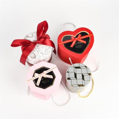 China Recycled Materials Wholesale Flower Gift Round Box Heart Shape Wedding Rose Gift Box Flower Box I Love You for sale