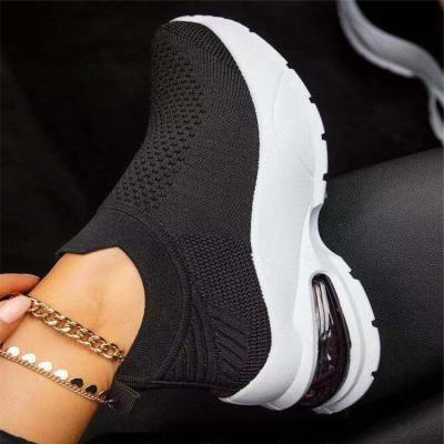 China CUSHIONING Hot Wholesale Fashion Factory Sale Leisure Sneakers Air Breathable Sports Shoes For Women for sale