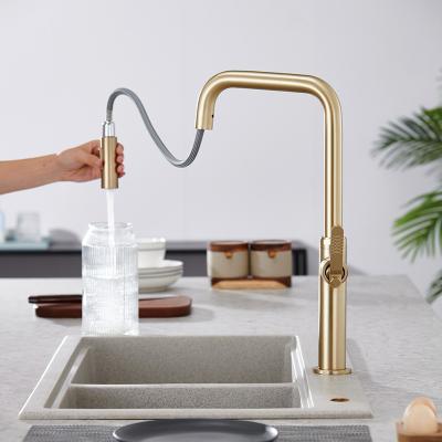 China Pull Out Spray Hot Selling Multifunctional Deck-Mounted Faucet Rotatable Pull Out Kitchen Faucet Gold for sale