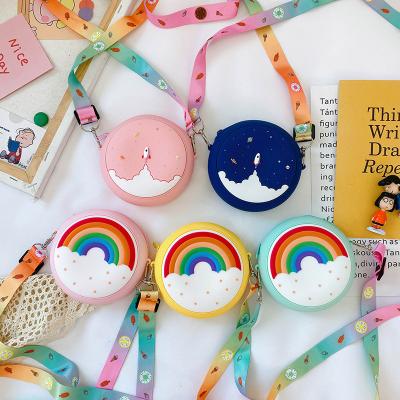 China Cute 3D Silicone Rocket Rainbow Shoulder Storage Bag Cartoon Kids Kids Bags Invent Card Cosmetics Clips Handbags for sale