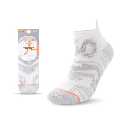 China Competitive Price Thermal Women Breathable Slip Resistant Sports Socks For Badminton for sale