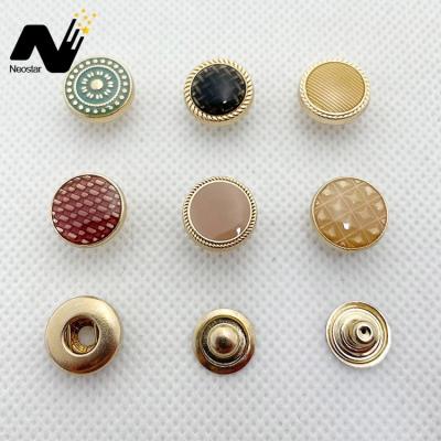 China Custom Bulk Buttons Washable Gold Metal Snap Storage Button Beautiful For Garment / Handbags for sale