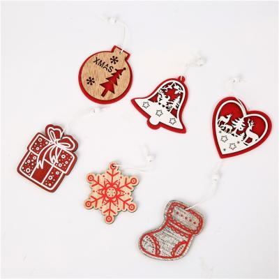 China 2021 Cute Christmas Craft Tree Pendants Holiday Wooden Decoration Cartoon Cute Pattern Pendant for sale