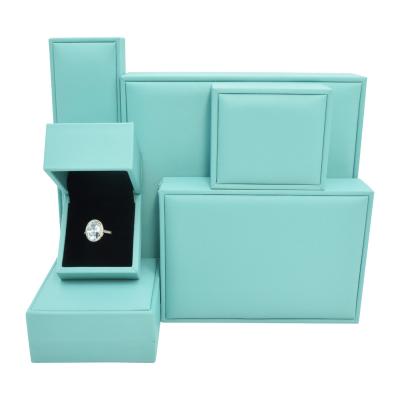 China Dongyue fashion high end luxury tiffnany blue leather jewelry boxes for Ring Necklace Earring Bracelet Set wholesale jewelry for sale