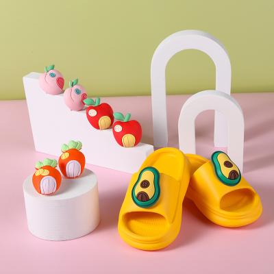 China Cute PVC Tear-resistant Shoe Peach Radish Apple Avocado New Products Kids Accessories Cartoons Fruit PVC Shoe Charms for sale