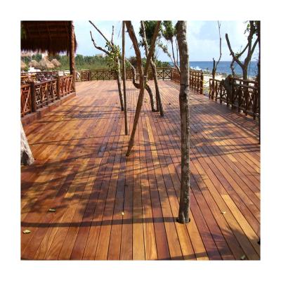 China Anti-water Top Grade Outdoor Natural Garden Flooring Hardwood Cumaru Decking for sale