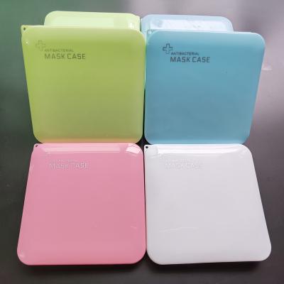 China Recycled Materials Ins Popular Plastic KN95 Masking Box Convenient And Hygienic Storage Case for sale