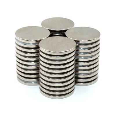 China Ndfeb Industrial High Intensity Magnetic Round Magnet Steel High Temperature Resistant N35N52 Magnet for sale