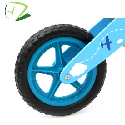 China Newest Design Durable Wholesale Preschool Toys Kids Walking Bike Balanced Boys Bicycles Without Pedal for sale