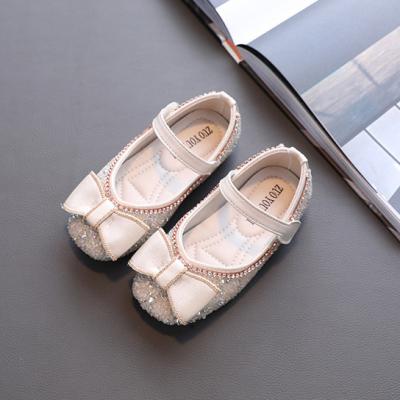 China Autumn Korean version of the children's shoes of the trend 2021 fashion new pearl rhinestone bow girls' princess shoes of the big ones for sale