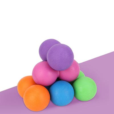 China Environmental protection and durable new original exercise relieve fitness balls yoga peanut face ball gym massage ball for sale