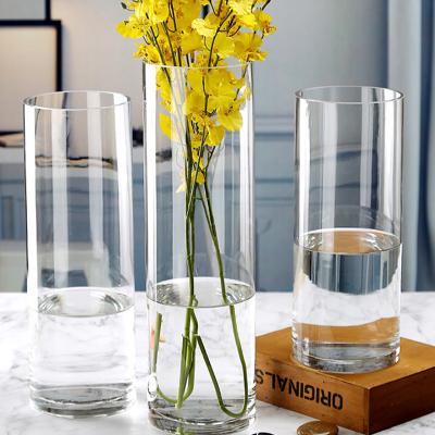 China 2021 Minimalist Home Decoration Unique Luxury Glass And Crystal Vases For Wedding Flowers Tall Vase for sale