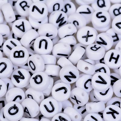 China 4x7mm 100pcs/Bag Acrylic Plastic Letter Beads A-Z Round Flat Alphabet Character Acrylic Jewelry Accessories DIY for sale