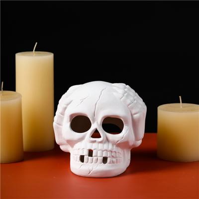 China Safety Customizable halloween decoration gift item handicrafts ceramic ornaments home decoration for sale