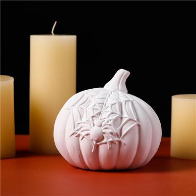 China Safety High quality modern craft home decoration item halloween gift pumpkin ceramic home decor for sale