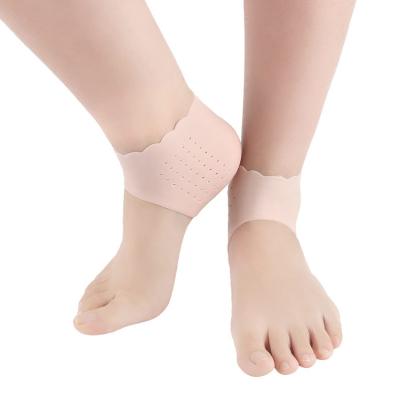 China Flexible Foot Blister Foot Spa Anti Crack Proof Breathable Silicone Gel Heel Protector for sale