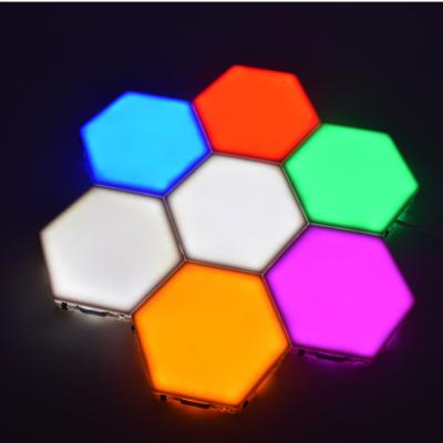 China Creative Indoor Induction DIY Quantum Decorative Light Touch Modular Decorative Hexagonal Hexagonal Led Light for sale